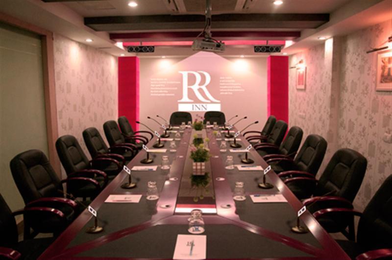 Rr Inn Palayankottai Bagian luar foto