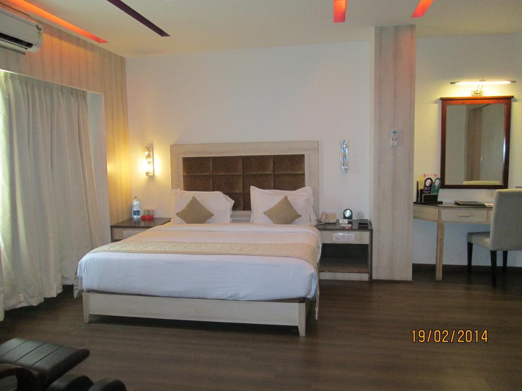 Rr Inn Palayankottai Ruang foto